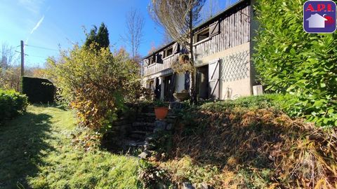 MOUNTAIN HOUSE On more than 4500 m² of wooded land, enjoy a beautiful exposure and a view of the snowy heights. In the heart of Couserans, 25 minutes from Saint-Girons, in the Saraille pass, discover the calm of a preserved environment with this char...