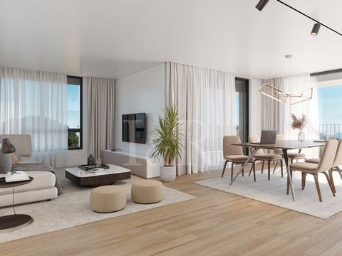 Bright 4-bedroom duplex apartment in the new Caxias Heights development, with large areas and an excellent location between Lisbon and Cascais. Spread over two floors with 213sqm of gross private area and 80sqm of balconies and terraces, the apartmen...