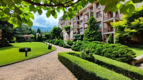 Panoramic two-bedroom apartment located in Boyana in a gated complex. The residential complex is located in the town of Sofia. Sofia, quarter. Boyana. The complex has a total built-up area of 16,459 m2 and is distinguished by a modern and innovative ...