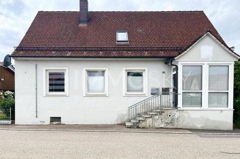 Burk Gewerbehaus: Perfect location for your business! Welcome to your new business home! This welcoming commercial building awaits you in the vibrant centre of Burk, where opportunities blossom and success is at home. The commercial building is sprea...