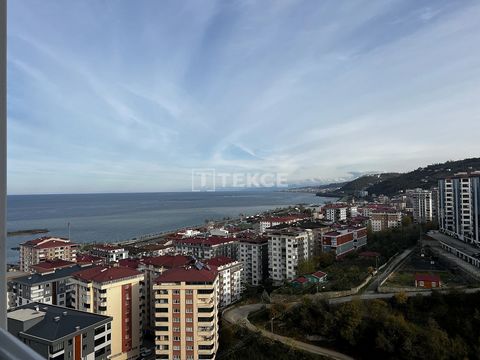 Apartamento con vistas al mar situado cerca de la carretera principal en Trabzon El apartamento está situado en la región de Yomra, una de las zonas más desarrolladas de Trabzon. La zona cuenta con varios proyectos nuevos con impresionantes vistas al...