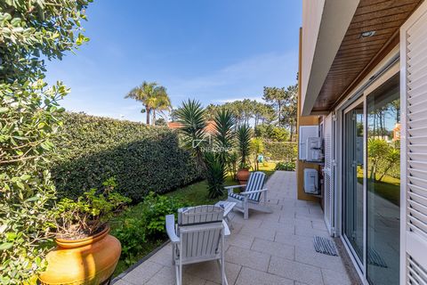 Uitstekende villa met 3 slaapkamers gelegen aan het strand van Furadouro in Ovar, en ingevoegd in de ontwikkeling van Pinhal do Furadouro, waar geen detail aan het toeval is overgelaten om ervoor te zorgen dat u hier de ideale plek vindt om te wonen....