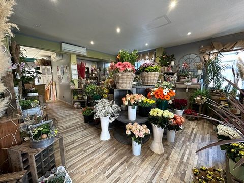 Fonds de commerce de vente de fleurs idéalement situé dans le centre d’un bourg vivant à 20’ de Dieppe, sur un axe très passant et dans un environnement commercial dynamique (bar/tabac, boulangerie, boucherie, pharmacie etc..). Les clients peuvent fa...