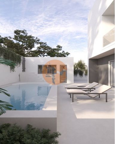 Magnificent 4 bedroom villa under construction and expected to be completed in October 2024. This luxurious modern villa with generous areas consists of two floors. On the ground floor we are welcomed by large patios, a front one that gives access to...