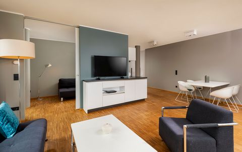 Free your mind: Relax in our airy Corner Apartments. With a size of 83 square metres they are the most spacious apartments at the Waveboard and provide more than enough space – even for a longer stay. In addition to the private bedroom, these apartme...