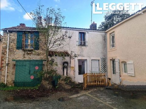 A17311 - The property is located in the heart of Chantonnay, close to the shops. The property includes a living room with kitchen and dining room on the first floor and two bedrooms and a shower room on the first floor. Chantonnay is a town on a huma...