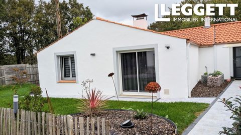 A25428ALT85 - A well insulated, recently extended and refurbished 3 bedroom bungalow near to the small town of St Christophe-du-Ligneron. Double glazing, electric heating but the wood burner alone will suffice. Large garden. Double garage with summer...