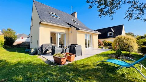 Dpt Finistère (29), à vendre QUIMPER - Maison de type 5 de 104 m² habitable et 120 m² utile - Garage - Jardin - Terrasse