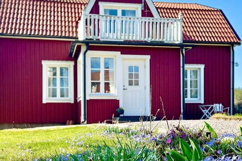 Cozy house where you live in the Småland countryside in Gåsefall with a magical view of meadows, forest and fields but still close to Vimmerby. You only have 7km to the popular Wirum Moose Park where you can go on a moose safari in safari wagons wher...
