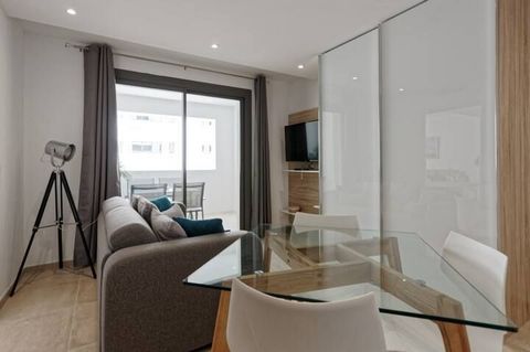 Discover our magnificent luxury flat with balcony, nestled in the heart of Marseille, between the Old Port and La Joliette. This flat is a real architectural gem, ideally located to allow you to fully savour all that Marseille has to offer. You'll lo...