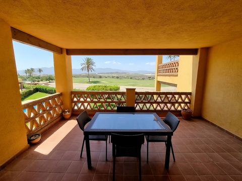 This south facing, two-bedroom, two-bathroom apartment with stunning southerly views towards the Sierra Cabreras and countryside, surrounding the popular Valle del Este Golf Resort. This orientation, means that you can enjoy all day sunshine. The apa...