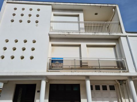 Dpt Charente Maritime (17), à vendre ROYAN appartement 3 pièces, 100 m de la plage