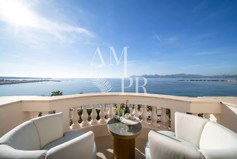 Cannes Croisette - Somptueux appartement de 128m2 - Vue Mer Panoramique