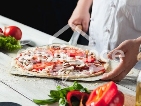Dpt Puy de Dôme (63), à vendre PONT DU CHATEAU kiosque à Pizzas