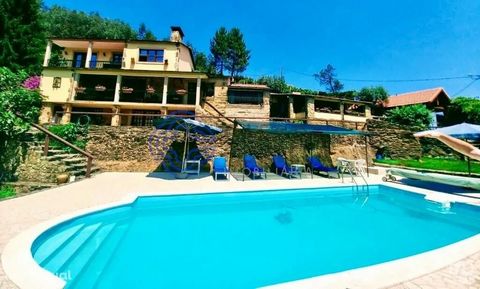 This farm, located in Arouca, in the North of Portugal, extends over one hectare, offering an environment of tranquility and privacy. With four spacious bedrooms, it features generous spaces and quality finishes. The presence of a swimming pool and v...