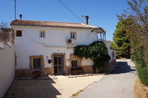 4 bed, 2 bath beautiful country detached house with sepaerate 2bed guest annex on the upper floor, Raspay, Pinoso 199,995 euros.Â This stunning traditional country house needs to be seen to appreciate itsauthentic character and charm. On the ground f...