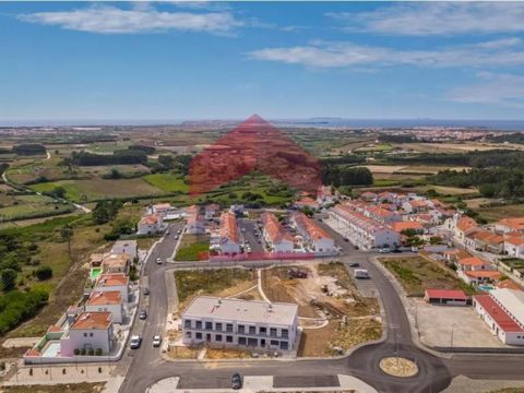 New 2 bedroom apartment in Casais de Mestre Mendo - Peniche. With parking. At first floor level. Comprising a distribution hall, open space kitchen and living room, two bedrooms with built-in wardrobes and a complete bathroom. External spaces, totali...