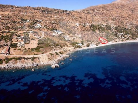 Unique Beachfront Plot on Evia island Nestled along the picturesque shores of Evia island, a truly remarkable opportunity awaits those with a discerning eye. This extraordinary beachfront plot offers a rare chance to own a slice of coastal paradise, ...