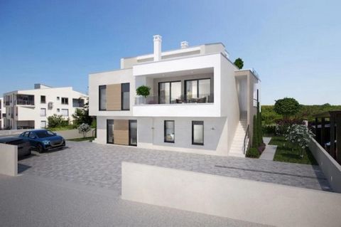 Vi presentiamo un'ottima opportunità immobiliare: un sofisticato appartamento di 3 locali di 63,31 m2, situato all'interno di un edificio di nuova costruzione a Zambratija, Umago. Il completamento previsto della costruzione è previsto per dicembre 20...