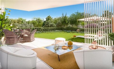 Brand new. Residential homes surrounded by large gardens and a communal pool. Apartments and Penthouses with large living room open to the terrace with integrated fitted and semi-equipped kitchen, 2 double bedrooms, 2 bathrooms (1 en suite), porcelai...