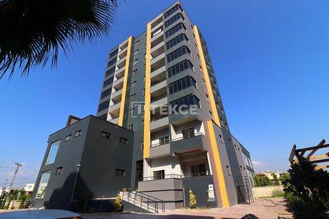 Apartamentos de nueva construcción en un complejo junto a la playa en Mersin Tece Estos elegantes apartamentos están ubicados a poca distancia del mar en Mersin, Tece. Mersin es un centro de inversión privilegiado, que ofrece sol durante todo el año,...