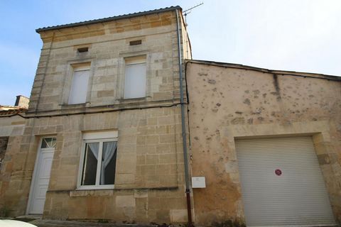 24610 VILLEFRANCHE DE LONCHAT - Maison de ville - 5 pièces (4.67 % honoraires TTC à la charge de l'acquéreur.)