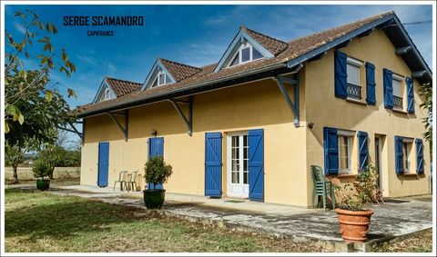 A 10 minutes de BOULOGNE SUR GESSE (31) et 14 de L'ISLE EN DODON (31) mais aussi aux portes des Hautes-Pyrénées et du Gers, venez découvrir cette maison de 1990, implantée dans une petite commune de 221 habitants en Pays de Comminges. Cette maison, d...