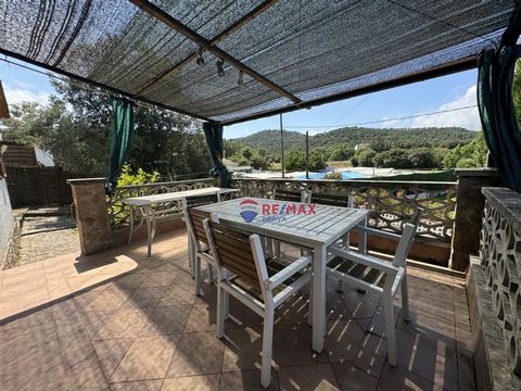 LLAGV03 - Llagostera, maison: Maison à vendre à Selva Brava de Llagostera | 4 chambres, jardin et piscine avec vue sur les montagnesVous recherchez la maison idéale dans un environnement calme et naturel ? Remax Brava G vous présente cette maison spe...