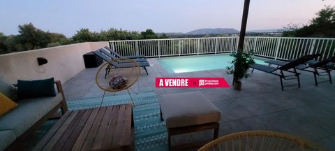 Villa type T4 récente avec une Vue Montagnes et aperçu Mer Cette maison est parfaitement agencée et localisée tant pour une acquisition principale que secondaire avec rentabilité locative saisonnière. Elle est édifiée sur deux niveaux avec le coin co...