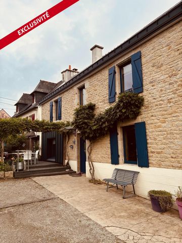 Située à Lorient, cette magnifique maison est idéalement située à proximité de commerces, écoles, garantissant un quotidien pratique (Quartier MANIO Sté Thérèse) Sur un terrain de 800 m², cette maison propose un grand jardin exposé au sud. De plus, a...