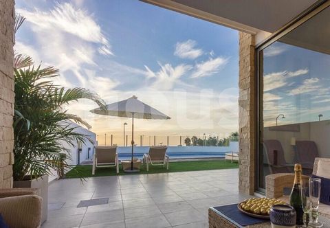 Reference: 04236. Luxury villa in La Caleta, located in a quiet area near the Costa Adeje Golf course. This corner villa offers comfort and privacy in an exclusive setting.   The property has: - 3 bedrooms - 2 bathrooms - 12 meter pool - 378 m² of su...