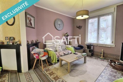 A dix minutes au sud de Le Quesnoy, en village avec toutes les commodités. Vous êtes à la recherche d'une petite habitation avec du charme et un minimum de jardin ? Je vous propose cette maison située au calme avec un extérieur de 361 m2 qui offre un...