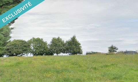 Exclusivité SAFTI - David BEZIAU pour cette opportunité de terrain constructible au coeur de la campagne entre Sion les mines et Saint Sulpice des landes. Le terrain de 1065m² a été bordé par un géomètre et sa position en second rideau vous assure un...