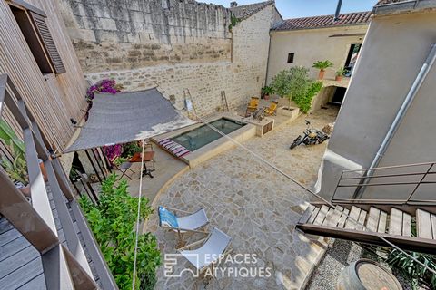 Magnifique maison de village rénovée, nichée dans le charmant village de Saint-Geniès-des-Mourgues. Cachée des regards indiscrets, cette propriété allie charme d'antan et modernité, offrant un cadre de vie exceptionnel. Dès l'entrée, le grand portail...