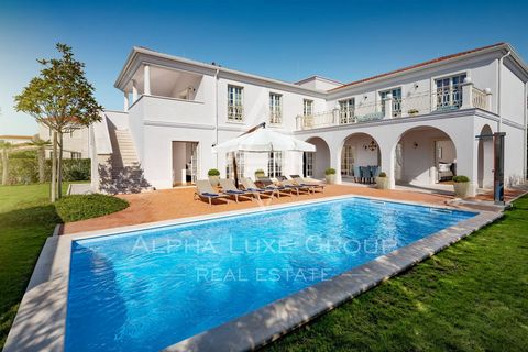 Located in the charming municipality of Tar-Vabriga, this luxury villa offers a perfect blend of elegance, privacy, and proximity to the Adriatic coast. Situated on a spacious 945 m² plot, this 348 m² villa provides a harmonious living experience, fe...