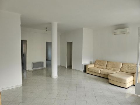 Très bel appartement type 4 Vieux-Port de Marseille