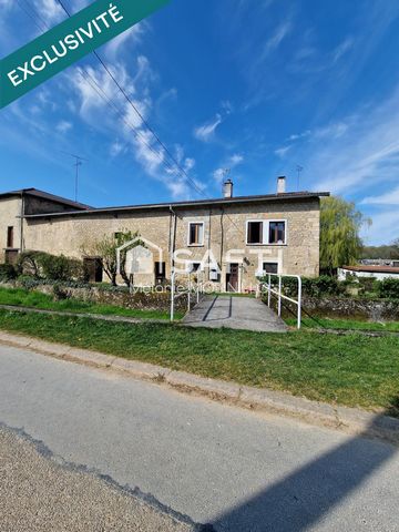 Spacieuse Maison Familiale de 300 m² édifiée sur un terrain arboré de 4025 m² longeant un pztit ruisseau
