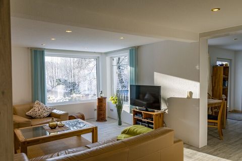 Het 122 m² grote vakantieappartement is gevestigd in een volledig gerenoveerd historisch molengebouw. Geothermische verwarming. Eigen ingang, 3 slaapkamers en 2 woonkamers. Volledig ingerichte keuken, vaatwasser, wasmachine en droger. Wifi, led-tv. L...