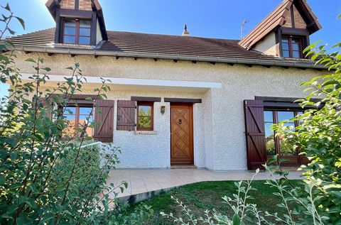 Maison À Vendre, dans la commune de Saint Doulchard