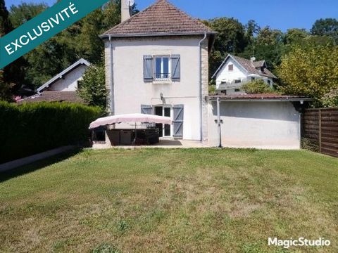 Maison ancienne rénové avec terrain MONBARREY (JURA )