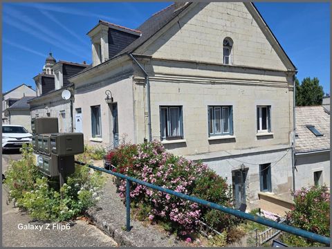 A Saint Clément des levées 49350, face à la Loire ancienne "Maison de marinier", plus un joli studio.