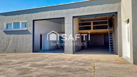 Immeuble mixte rénové locaux professionnel / garages et habitation