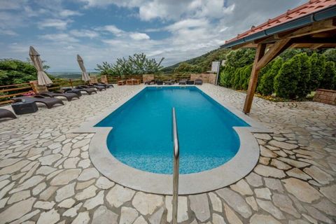 Apartments Scerbe Gordana & Miljenko Rab – Primorje‑Gorski Kotar, Croatia, are located on the scenic Adriatic island of Rab, part of Primorje‑Gorski Kotar County—a region known for its coastal beauty and lush landscapes. It is situated in Palit (near...