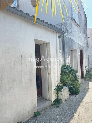 SAINT-TROJAN LES BAINS, IMMEUBLE OU GRANDE MAISON DE 260m²