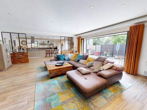 Superbe Grange en Pierre Rénovée avec Gite