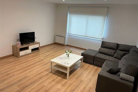 The land of Green Spain invites you to reside in this attractive apartment in Ourense with a great view of the city. The home has free Wi-Fi and is based in a central location. It is ideal for city trips with families, groups or people travelling for...