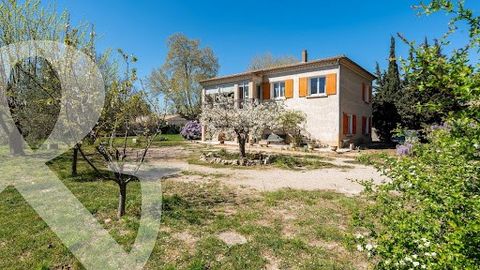This property offers great potential: originally constructed in the 70’s and with a living area of around 140m², this could be transformed into a welcoming and appealing family home once fully refurbished and updated. In line with the properties of t...