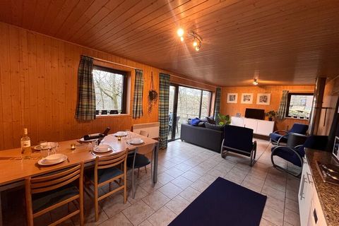 This cozy residence has a beautiful terrace with barbecue. The three separate bedrooms for 2 persons each and the spacious living room with sofa bed make this house very pleasant for large families or groups of friends up to 8 persons. Hastière is lo...
