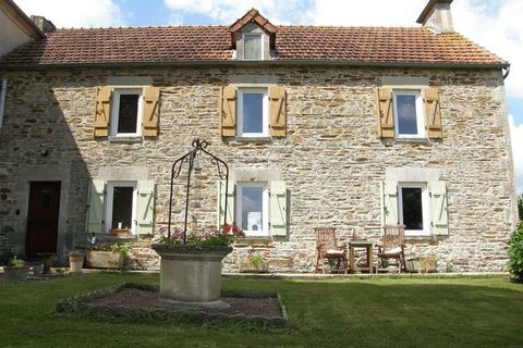 This lovely cottage in Normandy has a cozy garden and a pleasant location where you can relax. You stay comfortably with family or friends. Sainte-Marguerite-d