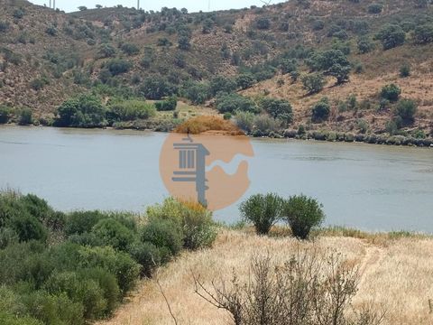 Land with 12,880 m2, located in Foz de Odeleite in Castro Marim - Algarve. Land with two water fronts: one for the Ribeira de Odeleite and another with the Guadiana River. On the ground it is possible to build a private dock for exclusive use, being ...
